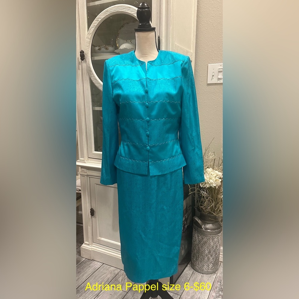 Adriana Pappell silk suit